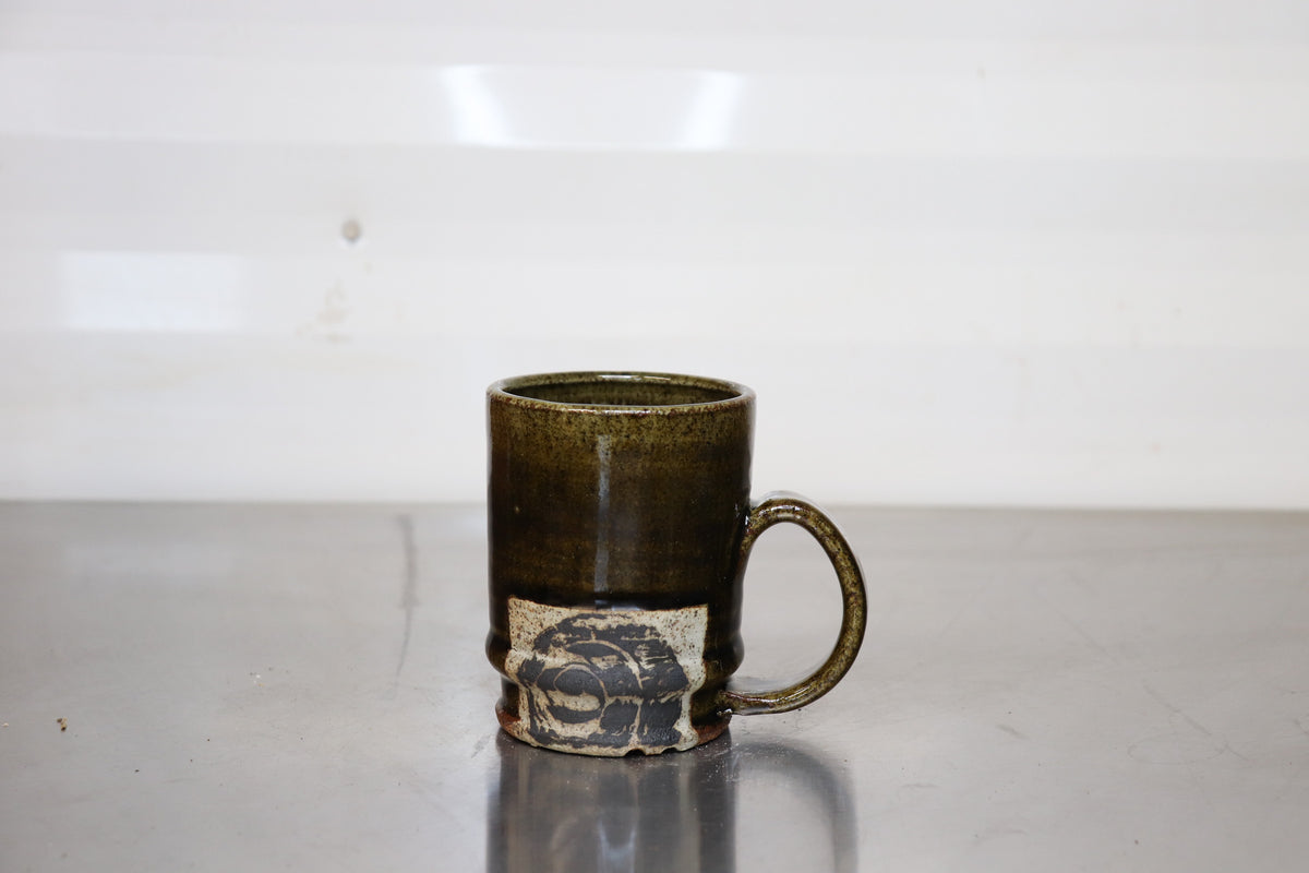Pedestal Mug - Snail Lino Print