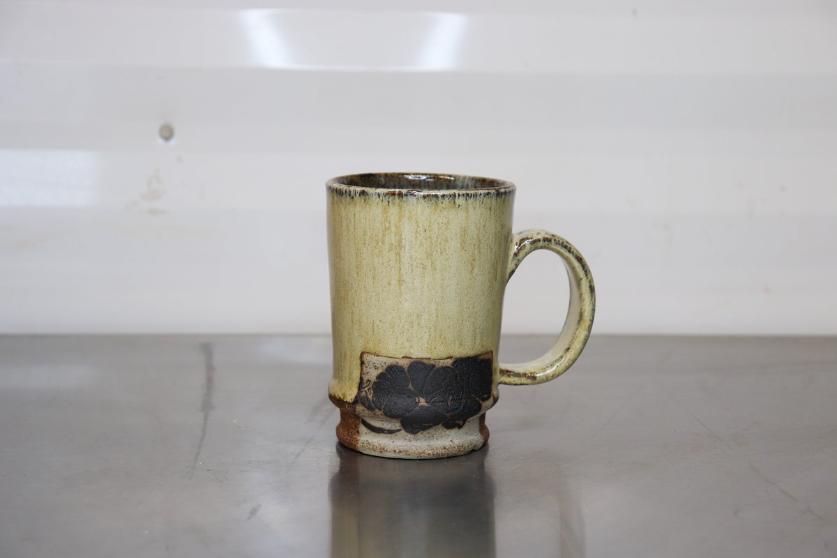 Pedestal Mug - Garlic Braid