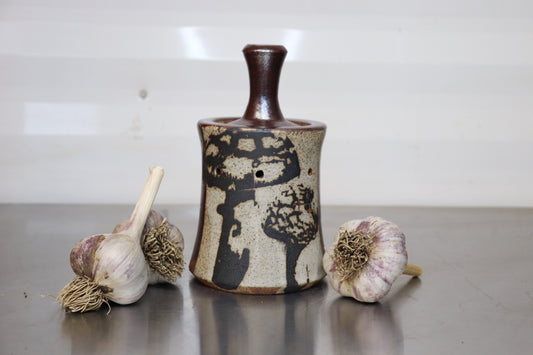Garlic Keeper - Amanita Mushroom