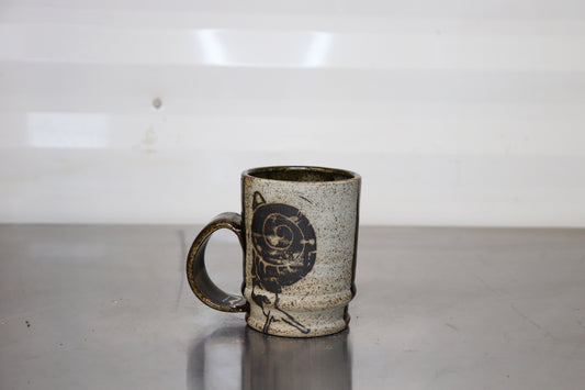 Pedestal Mug - Snail Lino Print