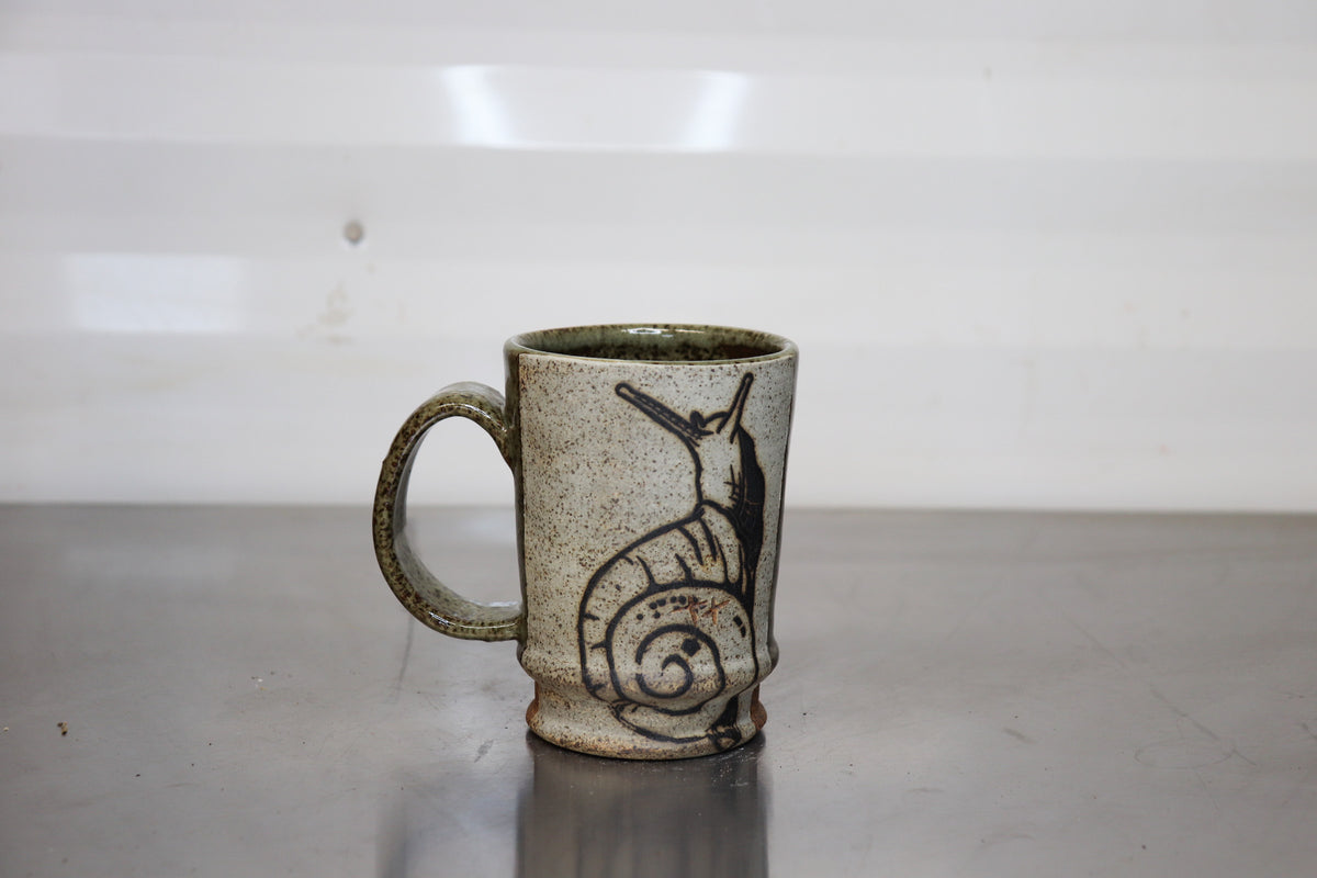 Pedestal Mug - Snail